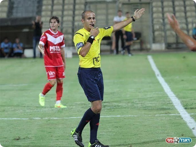 שופט המשחק, נאאל עודה (קובי רוזן)